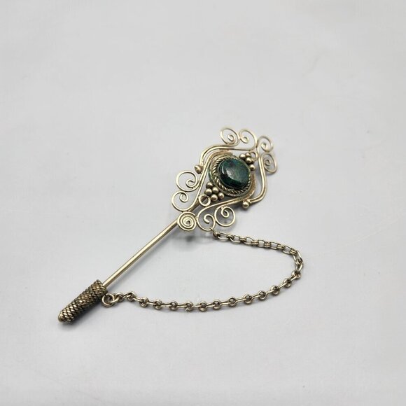 Victorian Style Lapel Pin Green Stone Wire Wrap Ornate - Picture 2 of 10